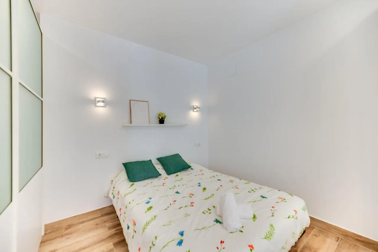 토레몰리노스 Lxr Renovated & Pool 1Hab. 아파트